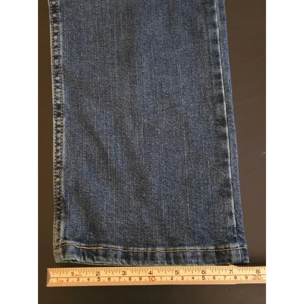 Wrangler Mens 32x32 Straight Fit Jeans Dark Indigo Blue  NWT